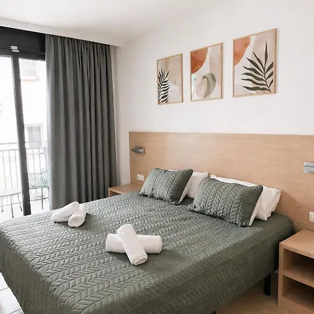 Apartmán Costa Beach, Pool And Parking
